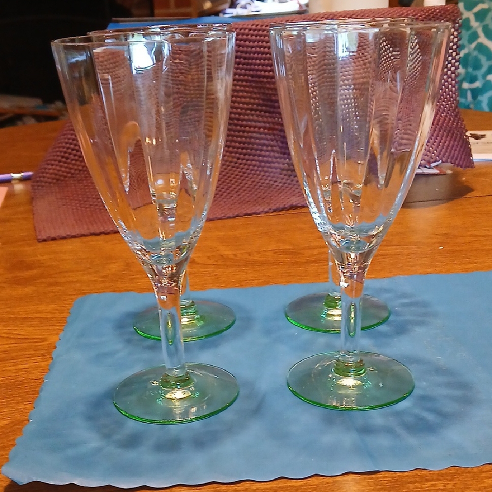 Green Stem Wine Glass Set Of 4